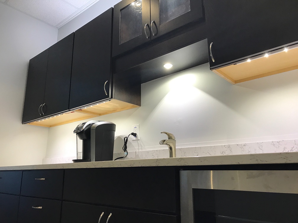 indirect lighting for under kitchen cabinet