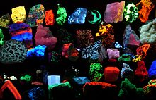 Fluorescent_minerals_hg[1]